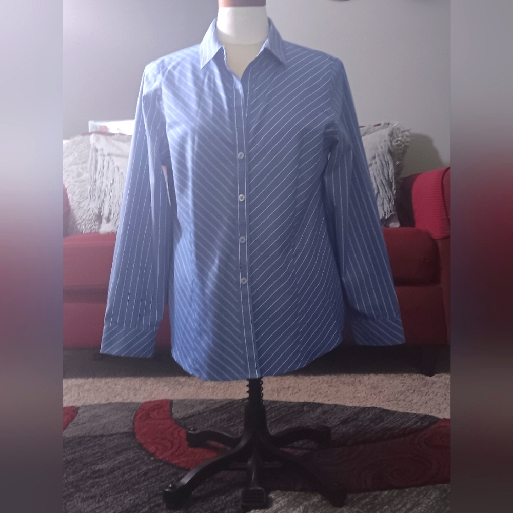 Chicos No iron button-down Shirt
